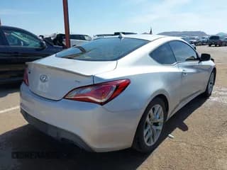 ✅ 2015 Hyundai Genesis Coupe 3.8L Base • VIN: KMHHT6KJXFU128973 • Lot: 42739310. Wystawiony na IAAI z przebiegiem 131 501 mil. Bezpłatny archiwum sprzedaży aukcyjnych z USA i szczegółowy raport historii pojazdu na DreamBid. Zdjęcie 4.