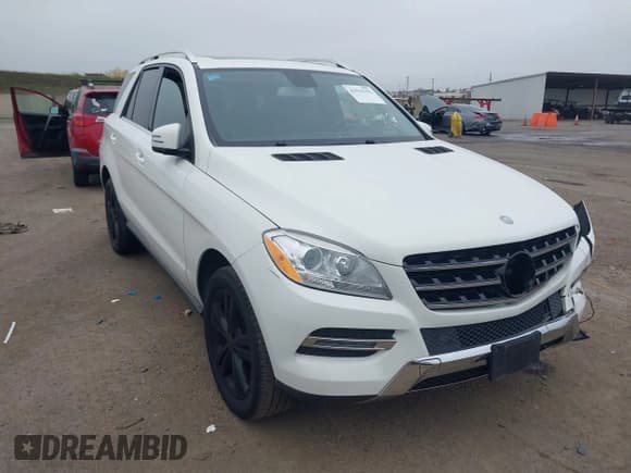 ✅ 2013 Mercedes-Benz M 350 • VIN: 4JGDA5JB5DA190451 • Lot: 43915792. Listed on IAAI with 201,311 mi. Free auction sales archive from the USA and detailed vehicle history report at DreamBid. Image 1.