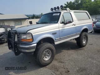 ✅ 1996 Ford Bronco XL • VIN: 1FMEU15N8TLB80962 • Lot: 67136265. Listed on Copart with 136,379 mi. Free auction sales archive from the USA and detailed vehicle history report at DreamBid. Image 1.
