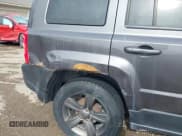 ✅ 2017 Jeep Patriot Sport • VIN: 1C4NJPBB2HD132143 • Лот: 41638727. Опубликован ранее на IAAI с пробегом 133 999 миль. Бесплатный доступ к архиву аукционных продаж из США и подробный отчёт об истории автомобиля на DreamBid. Изображение 18.