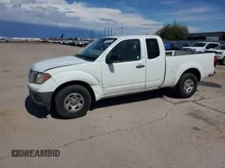 2013 Nissan Frontier S z VIN 1N6BD0CT5DN730401, wystawiony jako Copart lot #70911345 z przebiegiem 144 997 mil mil oraz Czysty tytuł • Clean title. Historia ofert i sprzedaży dostępna na DreamBid. Obrazek 1.