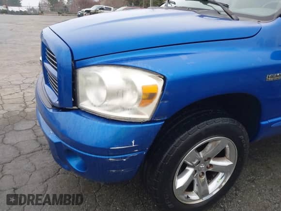 2007 Dodge 1500 SLT with VIN 1D7HU16297J514784, listed as a IAAI auction lot 41785504 with 100,092 mi miles and . Bid and sale history available at DreamBid. Image 6.