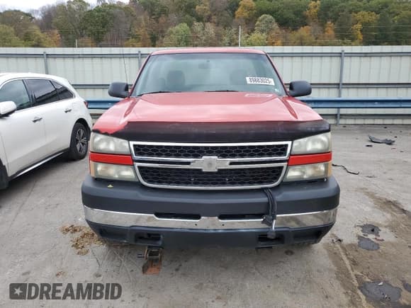 ✅ 2006 Chevrolet Silverado 2500HD LT1 • VIN: 1GCHK24U26E192989 • Лот: 89883025. Опубликован ранее на Copart с пробегом 177 096 миль. Бесплатный доступ к архиву аукционных продаж из США и подробный отчёт об истории автомобиля на DreamBid. Изображение 5.
