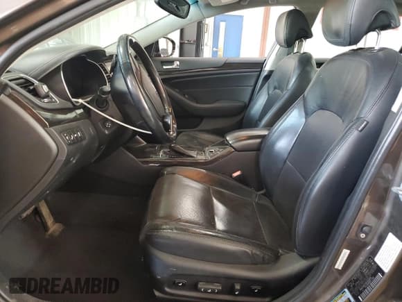 ✅ 2014 Kia Cadenza Premium • VIN: KNALN4D70E5162814 • Lot: 61726865. Listed on Copart with 127,815 mi. Free auction sales archive from the USA and detailed vehicle history report at DreamBid. Image 7.