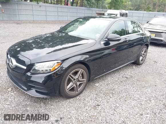 ✅ 2021 Mercedes-Benz C 300 • VIN: W1KWF8EB1MR630490 • Lot: 42827255. Wystawiony na IAAI z przebiegiem 72 597 mil. Bezpłatny archiwum sprzedaży aukcyjnych z USA i szczegółowy raport historii pojazdu na DreamBid. Zdjęcie 17.