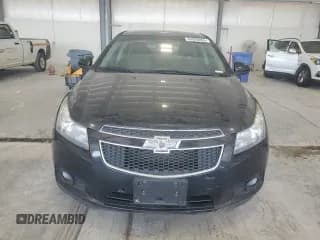 ✅ 2014 Chevrolet Cruze 2LT • VIN: 1G1PE5SB8E7192366 • Lot: 84898895. Wystawiony na Copart z przebiegiem 194 255 mil. Bezpłatny archiwum sprzedaży aukcyjnych z USA i szczegółowy raport historii pojazdu na DreamBid. Zdjęcie 5.