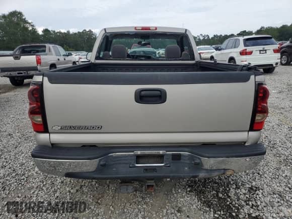 2007 Chevrolet Silverado 1500 Work Truck with VIN 1GCEC14V07Z201878, listed as a Copart auction lot 70529645 with 193,131 mi miles and Salvage title. Bid and sale history available at DreamBid. Image 6.