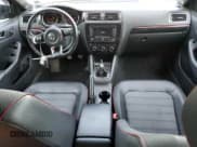 ✅ 2015 Volkswagen Jetta GLI SEL • VIN: 3VW5T7AJ3FM230650 • Lot: 60147505. Wystawiony na Copart z przebiegiem 136 786 mil. Bezpłatny archiwum sprzedaży aukcyjnych z USA i szczegółowy raport historii pojazdu na DreamBid. Zdjęcie 8.