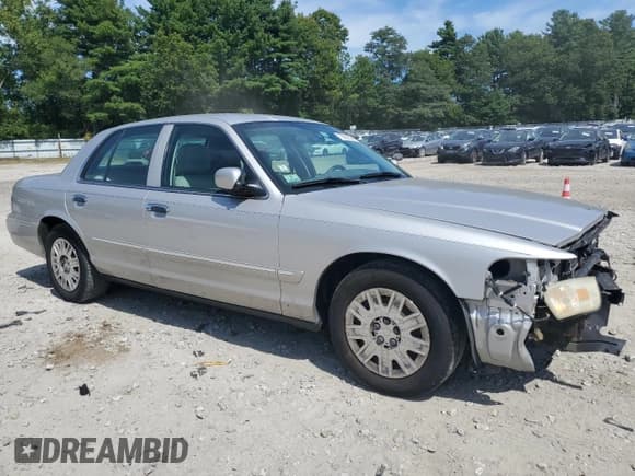 ✅ 2008 Mercury Grand Marquis GS • VIN: 2MEFM74V78X602094 • Лот: 70662305. Опубликован ранее на Copart с пробегом Не указан. Бесплатный доступ к архиву аукционных продаж из США и подробный отчёт об истории автомобиля на DreamBid. Изображение 4.