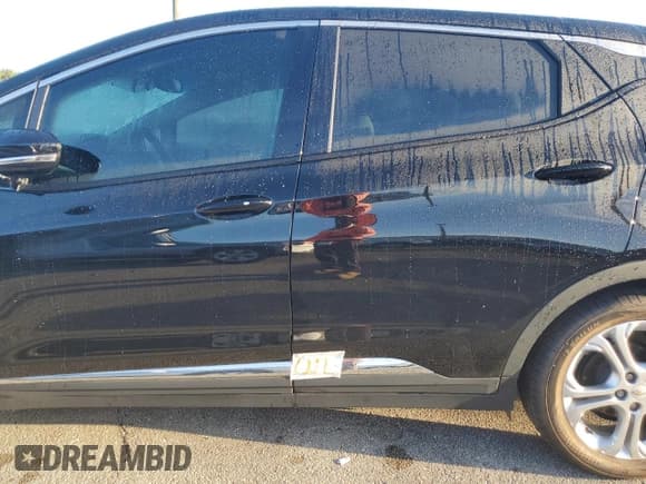 ✅ 2020 Chevrolet Bolt EV LT • VIN: 1G1FY6S04L4146748 • Lot: 74208244. Wystawiony na Copart z przebiegiem Nie podano. Bezpłatny archiwum sprzedaży aukcyjnych z USA i szczegółowy raport historii pojazdu na DreamBid. Zdjęcie 12.