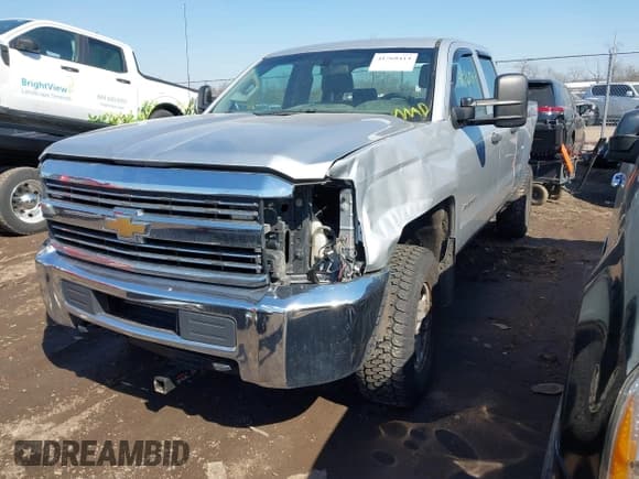 ✅ 2017 Chevrolet Silverado 2500HD Work Truck • VIN: 1GC2KUEG0HZ245663 • Lot: 41768414. Wystawiony na IAAI z przebiegiem 116 896 mil. Bezpłatny archiwum sprzedaży aukcyjnych z USA i szczegółowy raport historii pojazdu na DreamBid. Zdjęcie 20.