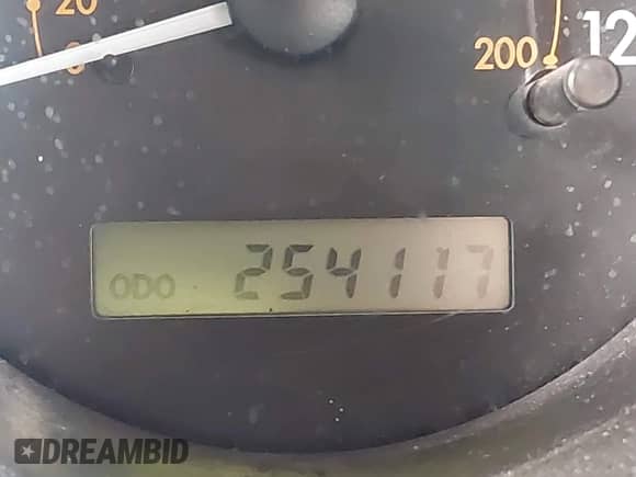 2006 Chevrolet Aveo LS z VIN KL1TD56676B526091, wystawiony jako IAAI lot #42861429 z przebiegiem 254 117 mil mil oraz . Historia ofert i sprzedaży dostępna na DreamBid. Obrazek 7.