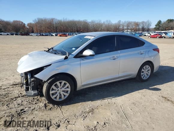 ✅ 2020 Hyundai Accent SE • VIN: 3KPC24A69LE123762 • Лот: 86072784. Опубликован ранее на Copart с пробегом 38 828 миль. Бесплатный доступ к архиву аукционных продаж из США и подробный отчёт об истории автомобиля на DreamBid. Изображение 1.