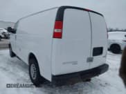 ✅ 2014 GMC Savana • VIN: 1GTW7FBA1E1114461 • Lot: 43863484. Wystawiony na IAAI z przebiegiem 206 578 mil. Bezpłatny archiwum sprzedaży aukcyjnych z USA i szczegółowy raport historii pojazdu na DreamBid. Zdjęcie 3.