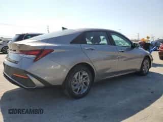 2024 Hyundai Elantra SEL с VIN KMHLM4DG4RU807901, выставлен на аукционе Copart как лот 71158525 с пробегом 12 788 миль миль и Списание • Salvage title. История ставок и продаж доступна на DreamBid. Изображение 3.
