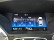 ✅ 2016 Ford Focus SE • VIN: 1FADP3F22GL314965 • Lot: 43073881. Wystawiony na IAAI z przebiegiem 126 844 mil. Bezpłatny archiwum sprzedaży aukcyjnych z USA i szczegółowy raport historii pojazdu na DreamBid. Zdjęcie 15.