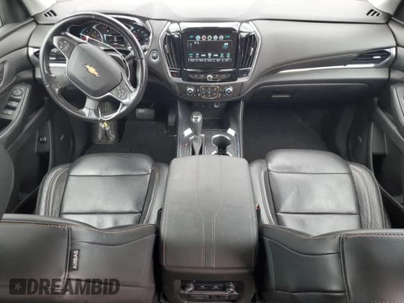 ✅ 2018 Chevrolet Traverse LT • VIN: 1GNEVHKW8JJ173016 • Lot: 82575325. Wystawiony na Copart z przebiegiem 150 228 mil. Bezpłatny archiwum sprzedaży aukcyjnych z USA i szczegółowy raport historii pojazdu na DreamBid. Zdjęcie 8.