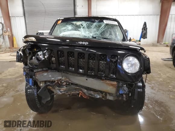 ✅ 2015 Jeep Patriot • VIN: 1C4NJPAB5FD250914 • Lot: 85265844. Listed on Copart with 101,884 mi. Free auction sales archive from the USA and detailed vehicle history report at DreamBid. Image 5.