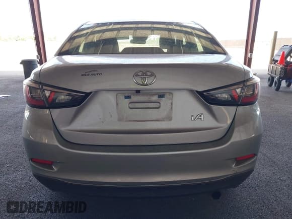 ✅ 2018 Toyota Yaris • VIN: 3MYDLBYV7JY301166 • Лот: 43166506. Опубликован ранее на IAAI с пробегом 117 948 миль. Бесплатный доступ к архиву аукционных продаж из США и подробный отчёт об истории автомобиля на DreamBid. Изображение 16.