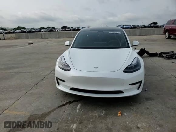 ✅ 2021 Tesla Model 3 Standard Range Plus • VIN: 5YJ3E1EAXMF016770 • Lot: 55045515. Wystawiony na Copart z przebiegiem 38 585 mil. Bezpłatny archiwum sprzedaży aukcyjnych z USA i szczegółowy raport historii pojazdu na DreamBid. Zdjęcie 14.