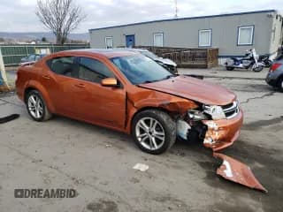 ✅ 2011 Dodge Avenger Heat • VIN: 1B3BD1FG1BN575190 • Лот: 80925964. Опубликован ранее на Copart с пробегом 111 624 миль. Бесплатный доступ к архиву аукционных продаж из США и подробный отчёт об истории автомобиля на DreamBid. Изображение 4.