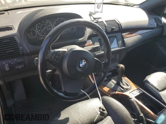 ✅ 2006 BMW X5 4.4i • VIN: 5UXFB53576LV24809 • Lot: 71479414. Listed on Copart with 107,792 mi. Free auction sales archive from the USA and detailed vehicle history report at DreamBid. Image 8.