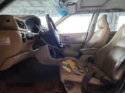 ✅ 2000 Volvo V70 • VIN: YV1LW61J3Y2636525 • Lot: 92636735. Wystawiony na Copart z przebiegiem 205 952 mil. Bezpłatny archiwum sprzedaży aukcyjnych z USA i szczegółowy raport historii pojazdu na DreamBid. Zdjęcie 7.