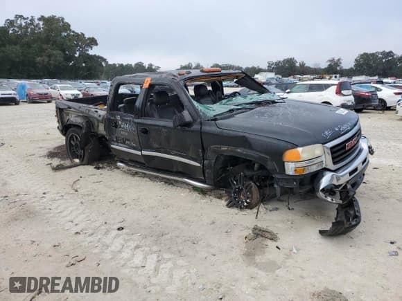 ✅ 2005 GMC Sierra 1500HD SLE • VIN: 1GTGK13U95F915639 • Lot: 84520684. Listed on Copart with Not provided. Free auction sales archive from the USA and detailed vehicle history report at DreamBid. Image 4.