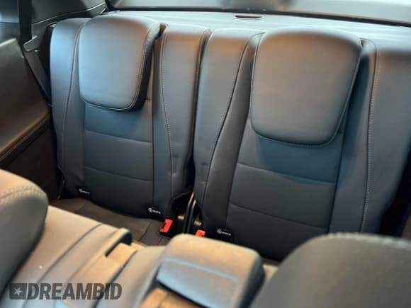 ✅ 2024 Mercedes-Benz GLS 450 • VIN: 4JGFF5KE4RB100324 • Lot: 43882662. Wystawiony na IAAI z przebiegiem 85 365 mil. Bezpłatny archiwum sprzedaży aukcyjnych z USA i szczegółowy raport historii pojazdu na DreamBid. Zdjęcie 6.