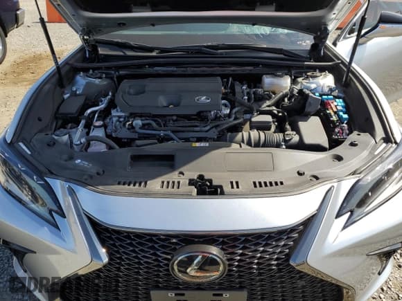 ✅ 2024 Lexus ES 300h • VIN: 58ADA1C17RU048243 • Лот: 86177365. Опубликован ранее на Copart с пробегом 28 781 миль. Бесплатный доступ к архиву аукционных продаж из США и подробный отчёт об истории автомобиля на DreamBid. Изображение 11.