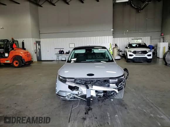 ✅ 2022 Hyundai Ioniq 5 Limited • VIN: KM8KRDAF4NU118833 • Лот: 70930755. Опубликован ранее на Copart с пробегом 29 906 миль. Бесплатный доступ к архиву аукционных продаж из США и подробный отчёт об истории автомобиля на DreamBid. Изображение 14.