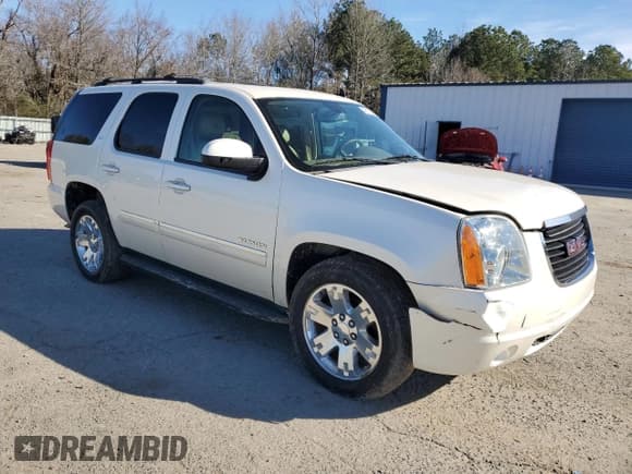 ✅ 2013 GMC Yukon SLT • VIN: 1GKS1CE05DR259086 • Lot: 42103305. Listed on Copart with 130,079 mi. Free auction sales archive from the USA and detailed vehicle history report at DreamBid. Image 4.