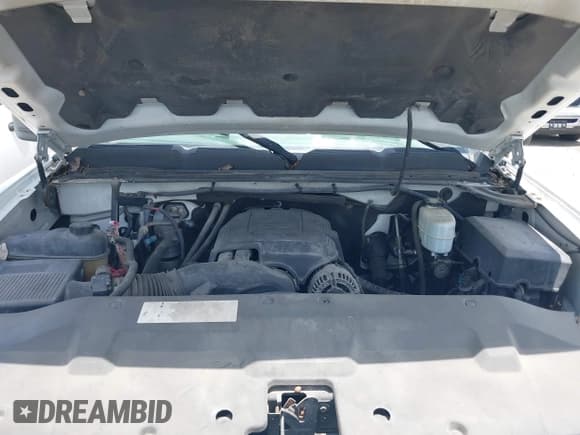 ✅ 2009 Chevrolet Silverado 2500HD Work Truck • VIN: 1GCHC49K79E156509 • Lot: 42566650. Wystawiony na IAAI z przebiegiem 218 736 mil. Bezpłatny archiwum sprzedaży aukcyjnych z USA i szczegółowy raport historii pojazdu na DreamBid. Zdjęcie 10.