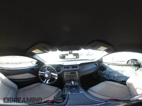 ✅ 2014 Ford Mustang V6 • VIN: 1ZVBP8AMXE5209242 • Лот: 43666689. Опубликован ранее на IAAI с пробегом 111 071 миль. Бесплатный доступ к архиву аукционных продаж из США и подробный отчёт об истории автомобиля на DreamBid. Изображение 20.