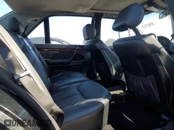 ✅ 1995 Mercedes-Benz S • VIN: WDBGA51E4SA276910 • Лот: 90687125. Опубликован ранее на Copart с пробегом 358 011 миль. Бесплатный доступ к архиву аукционных продаж из США и подробный отчёт об истории автомобиля на DreamBid. Изображение 10.