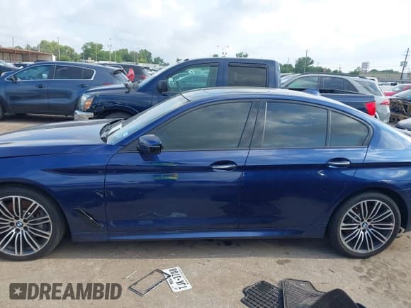 ✅ 2017 BMW 5 Series 540i • VIN: WBAJE5C33HG916583 • Lot: 42160663. Listed on IAAI with 60,441 mi. Free auction sales archive from the USA and detailed vehicle history report at DreamBid. Image 15.