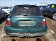 ✅ 2005 MINI Hardtop S • VIN: WMWRE334X5TD95254 • Лот: 94169795. Опубликован ранее на Copart с пробегом 76 263 миль. Бесплатный доступ к архиву аукционных продаж из США и подробный отчёт об истории автомобиля на DreamBid. Изображение 6.