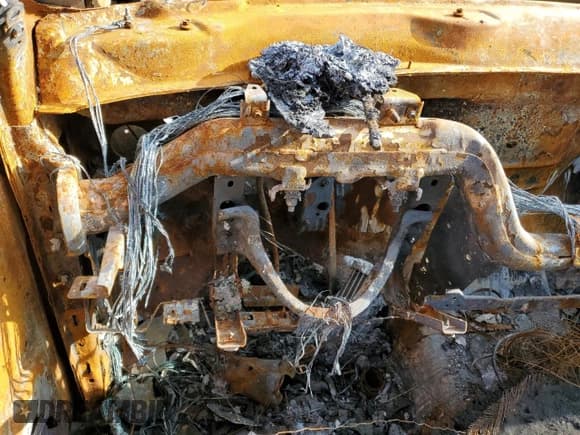 ✅ 2013 Chevrolet Silverado 1500 LS • VIN: 3GCPKREA1DG200627 • Lot: 68534714. Listed on Copart with Not provided. Free auction sales archive from the USA and detailed vehicle history report at DreamBid. Image 9.