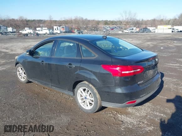 ✅ 2015 Ford Focus SE • VIN: 1FADP3F22FL259805 • Лот: 43846538. Опубликован ранее на IAAI с пробегом 82 671 миль. Бесплатный доступ к архиву аукционных продаж из США и подробный отчёт об истории автомобиля на DreamBid. Изображение 3.