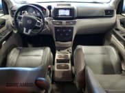 ✅ 2012 Volkswagen Routan SE • VIN: 2C4RVABG2CR321539 • Lot: 75301614. Wystawiony na Copart z przebiegiem 165 922 mil. Bezpłatny archiwum sprzedaży aukcyjnych z USA i szczegółowy raport historii pojazdu na DreamBid. Zdjęcie 8.