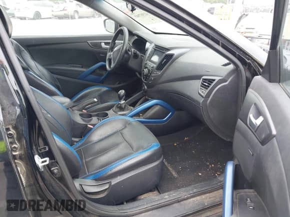 2013 Hyundai Veloster Turbo с VIN KMHTC6AE9DU097968, выставлен на аукционе IAAI как лот 42307943 с пробегом 141 216 миль миль и . История ставок и продаж доступна на DreamBid. Изображение 5.