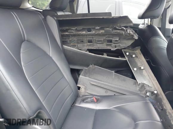 ✅ 2024 Toyota Highlander Hybrid XLE • VIN: 5TDKBRCH0RS609639 • Lot: 42500457. Wystawiony na IAAI z przebiegiem 52 607 mil. Bezpłatny archiwum sprzedaży aukcyjnych z USA i szczegółowy raport historii pojazdu na DreamBid. Zdjęcie 8.