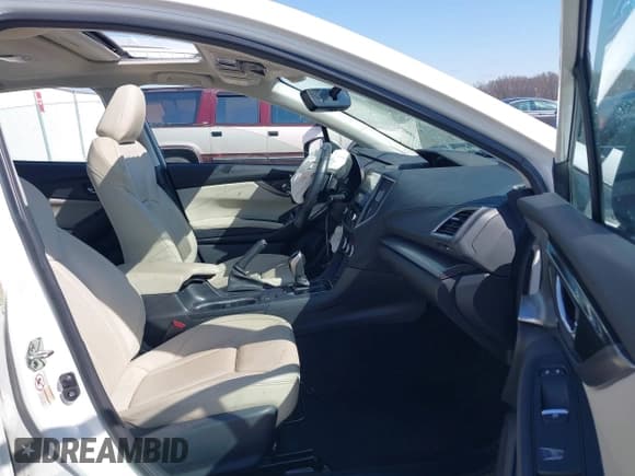 ✅ 2019 Subaru Impreza Limited • VIN: 4S3GTAU65K3749761 • Lot: 41927935. Listed on IAAI with 47,131 mi. Free auction sales archive from the USA and detailed vehicle history report at DreamBid. Image 5.