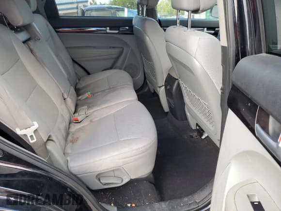 ✅ 2015 Kia Sorento LX • VIN: 5XYKTDA7XFG610932 • Lot: 84232305. Listed on Copart with 175,467 mi. Free auction sales archive from the USA and detailed vehicle history report at DreamBid. Image 11.