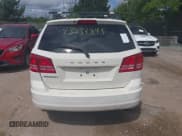 ✅ 2018 Dodge Journey SE • VIN: 3C4PDCABXJT217662 • Lot: 43034845. Wystawiony na IAAI z przebiegiem 153 318 mil. Bezpłatny archiwum sprzedaży aukcyjnych z USA i szczegółowy raport historii pojazdu na DreamBid. Zdjęcie 16.