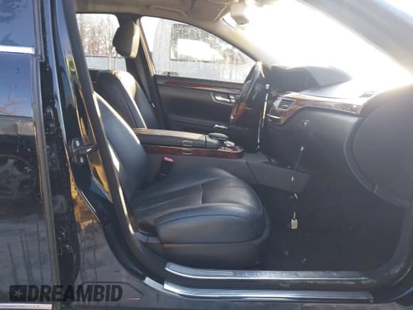 ✅ 2009 Mercedes-Benz S 550 • VIN: WDDNG86X79A239188 • Lot: 41269861. Listed on IAAI with 142,439 mi. Free auction sales archive from the USA and detailed vehicle history report at DreamBid. Image 5.