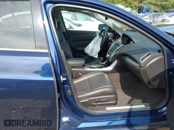 ✅ 2020 Acura TLX • VIN: 19UUB1F32LA002030 • Лот: 42551131. Опубликован ранее на IAAI с пробегом 99 404 миль. Бесплатный доступ к архиву аукционных продаж из США и подробный отчёт об истории автомобиля на DreamBid. Изображение 5.