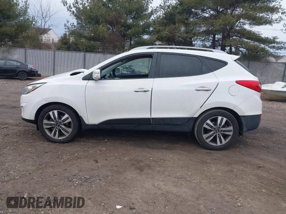 ✅ 2014 Hyundai Tucson SE • VIN: KM8JUCAG1EU945945 • Lot: 41684277. Wystawiony na IAAI z przebiegiem 123 611 mil. Bezpłatny archiwum sprzedaży aukcyjnych z USA i szczegółowy raport historii pojazdu na DreamBid. Zdjęcie 14.