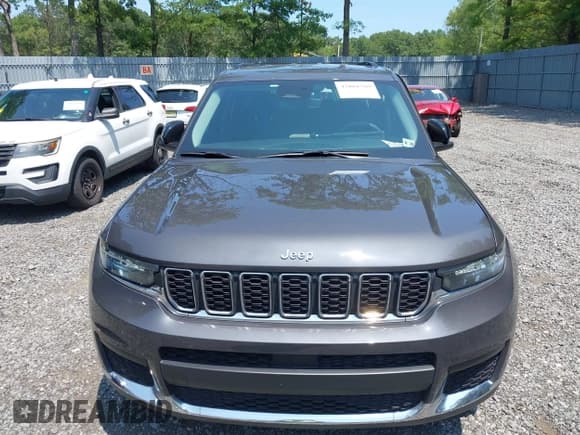 ✅ 2023 Jeep Grand Cherokee Laredo • VIN: 1C4RJKAG2P8842555 • Lot: 42861769. Listed on IAAI with 27,906 mi. Free auction sales archive from the USA and detailed vehicle history report at DreamBid. Image 12.
