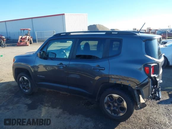 ✅ 2017 Jeep Renegade Sport • VIN: ZACCJBAB6HPG02915 • Лот: 43366909. Опубликован ранее на IAAI с пробегом 78 311 миль. Бесплатный доступ к архиву аукционных продаж из США и подробный отчёт об истории автомобиля на DreamBid. Изображение 15.